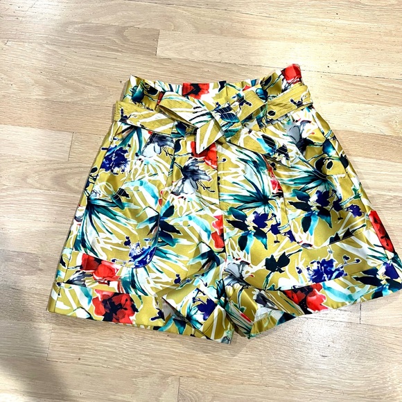 Gracia printed dress shorts size M - Picture 5 of 8